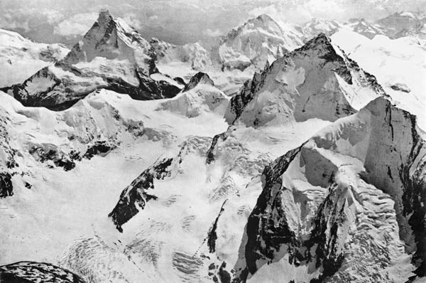 Mount Cervin, c.1900 (b/w photo)  von French Photographer