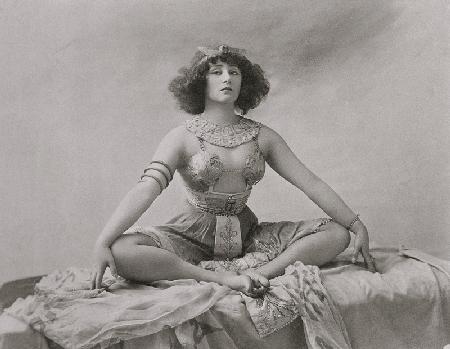 Colette (1873-1954) acting in ''Reve d''Egyptienne'' 1907