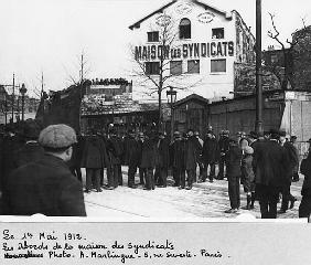 The surroundings of the Maison des Syndicats, Paris, 1st May 1912