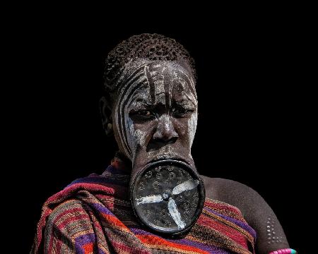 Mursi-Stammfrau,Omo-Flusstal,Äthiopien