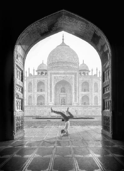 Yoga im Taj Mahal