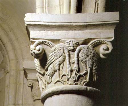 Column capital bearing symmetrically arranged dog-like beastsfrom the hemicycle choir von Anonymous