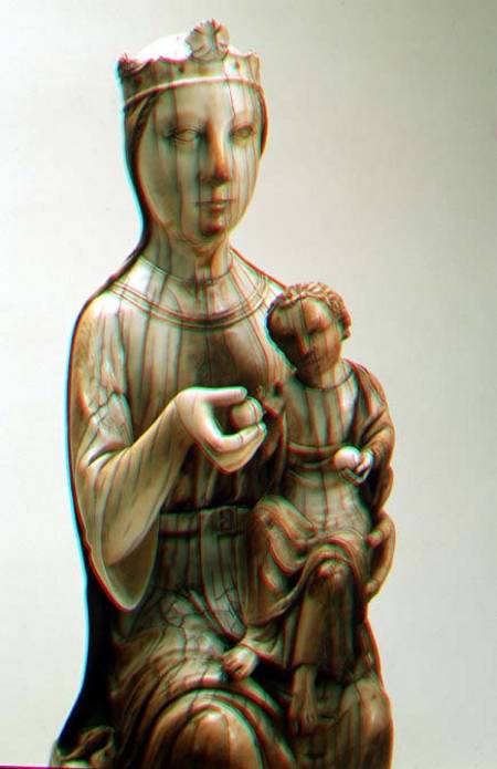 Madonna and Child, detail of ivory statue,French von Anonymous