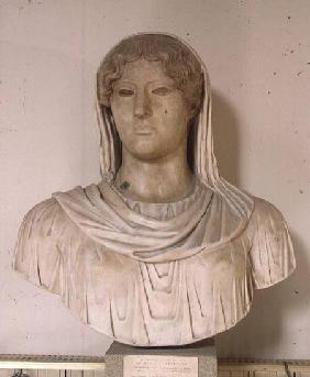 Marble head of AphroditeSasendra di Caiamide 465 AD