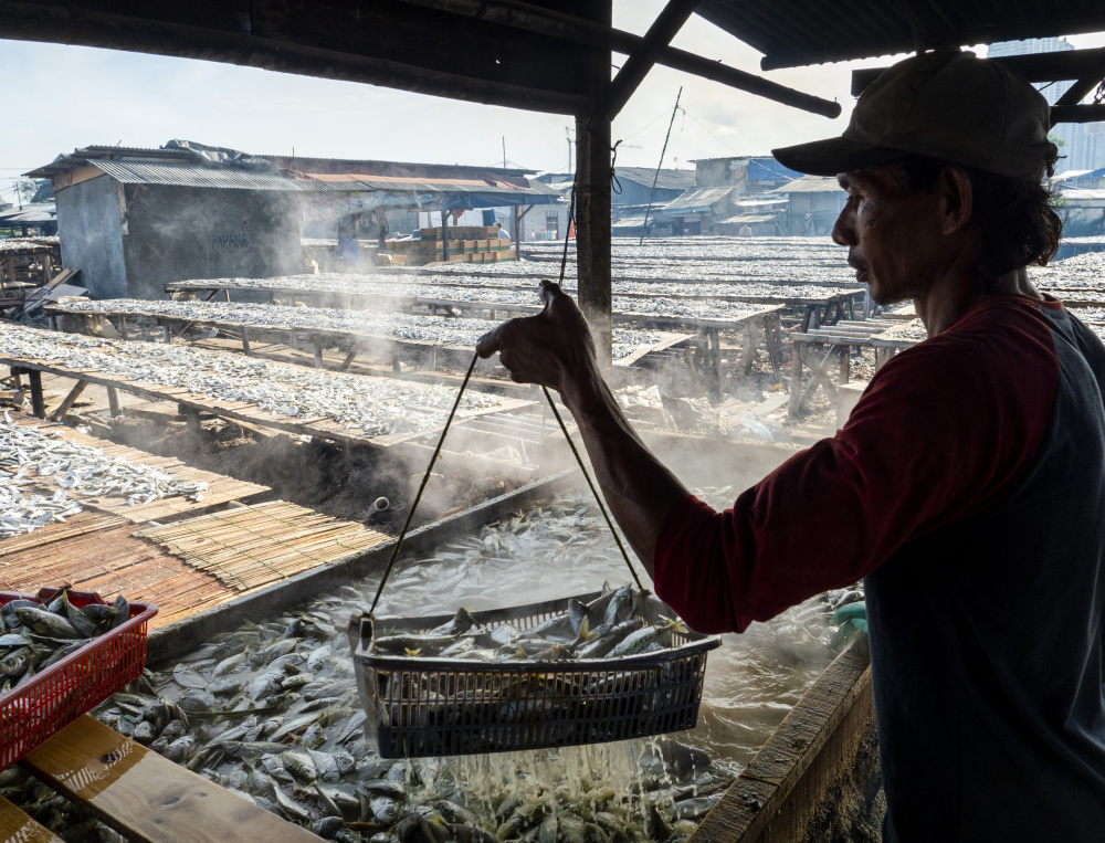 Salziger Fischarbeiter von Antonyus Bunjamin (Abe)