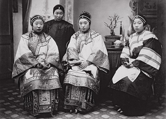 Chinese Women, c.1880 von (attr. to) William Saunders