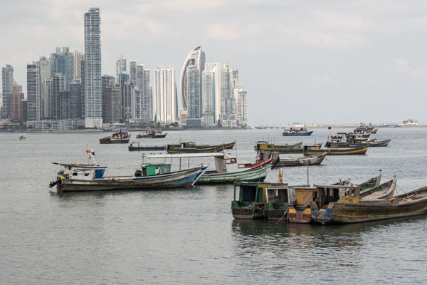 City Skyline (Panama) von Birge George