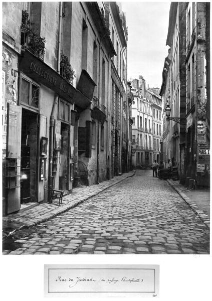 Rue du Jardinet, from passage Hautefeuille, Paris, 1858-78 (b/w photo)  von Charles Marville