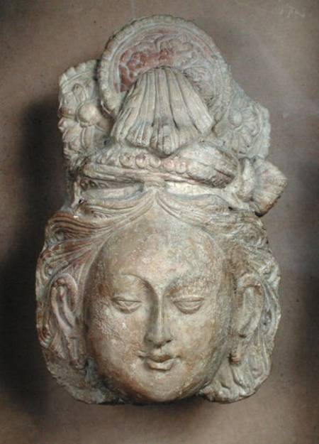 Head of a Bodhisattva with an elaborate hairstyle von Chinese School