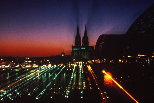 Köln - City in motion von Joachim W. Dettmer
