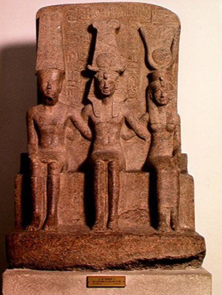 Ramesses II (1304-1237 BC) seated between Amun and Mut, from Karnak, New Kingdom von Egyptian