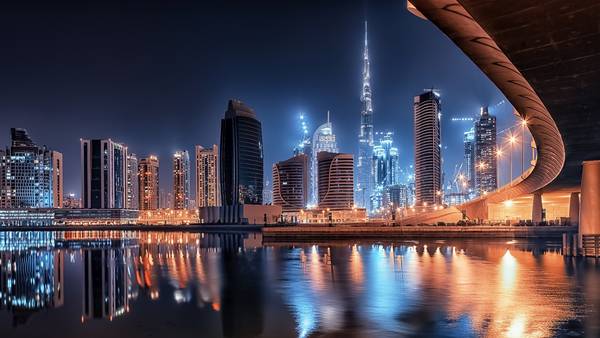 Dubai By Night von Emmanuel Charlat