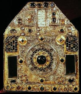 Phylactery or pentagonal reliquary, 10th-11th century (wood, copper, gilded silver & semi-precious s