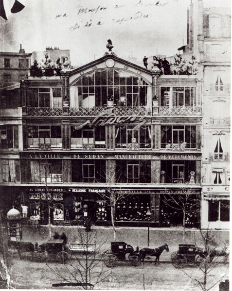 Studio of Nadar at 35 Boulevard des Capucines, Paris, c.1855 (b/w photo)  von Gaspard Felix Tournachon Nadar