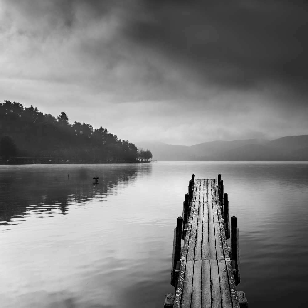 Lake view with Pier II von George Digalakis