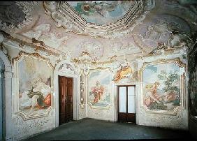 Room decorated with the frescoes of Pellegrini (photo)