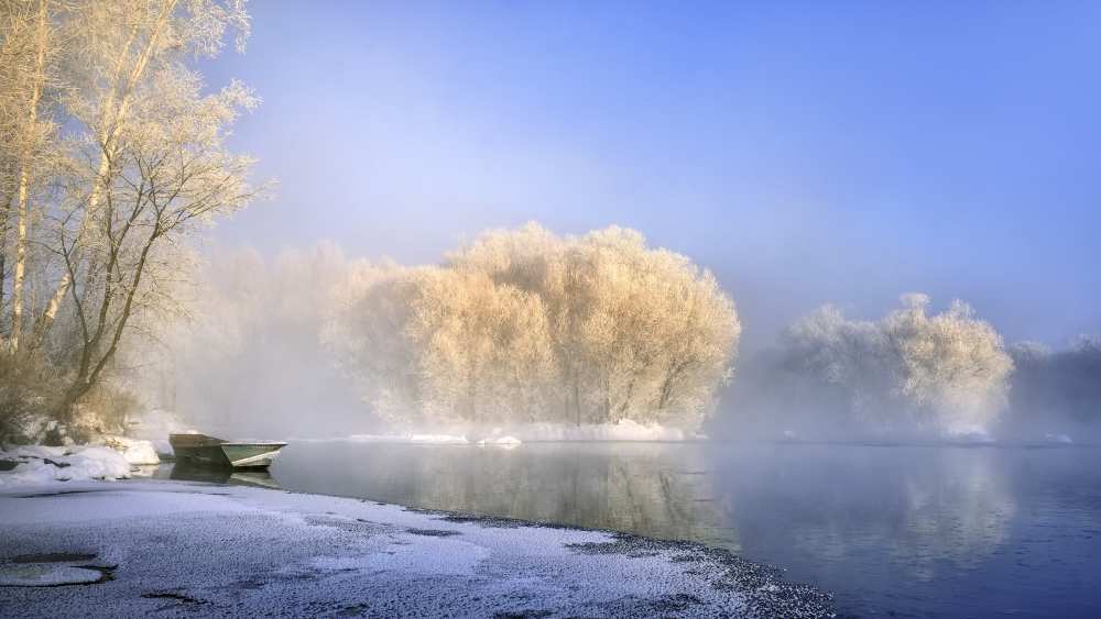Morning fog and rime in Kuerbin von Hua Zhu