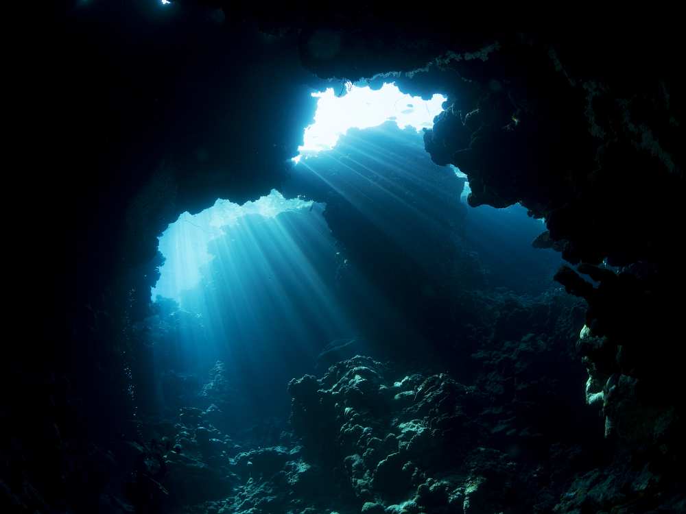 Underwater cave von Ilan Ben Tov