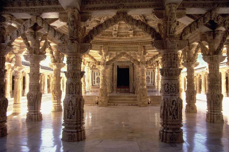 Interior of the Vimala Sha Temple (photo)  von Indian School