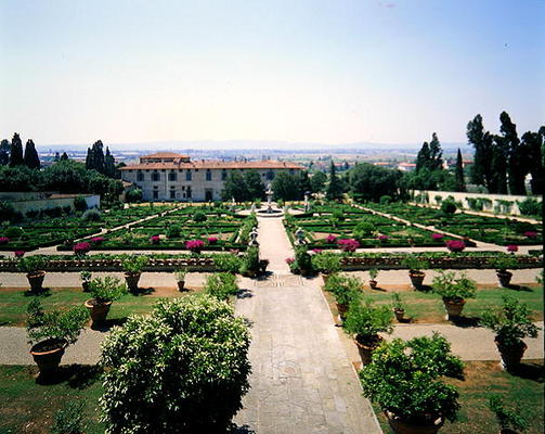 View of the Italian Garden, Villa di Castello (photo) von Italian School, (15th century)