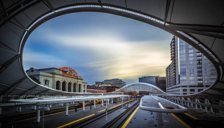 Union Station Denver - Slow Sunset von Jan Abadschieff