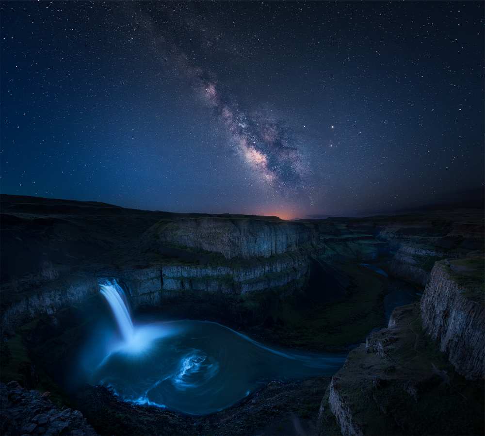 Palouse waterfall and the Milky Way von Jie Chen