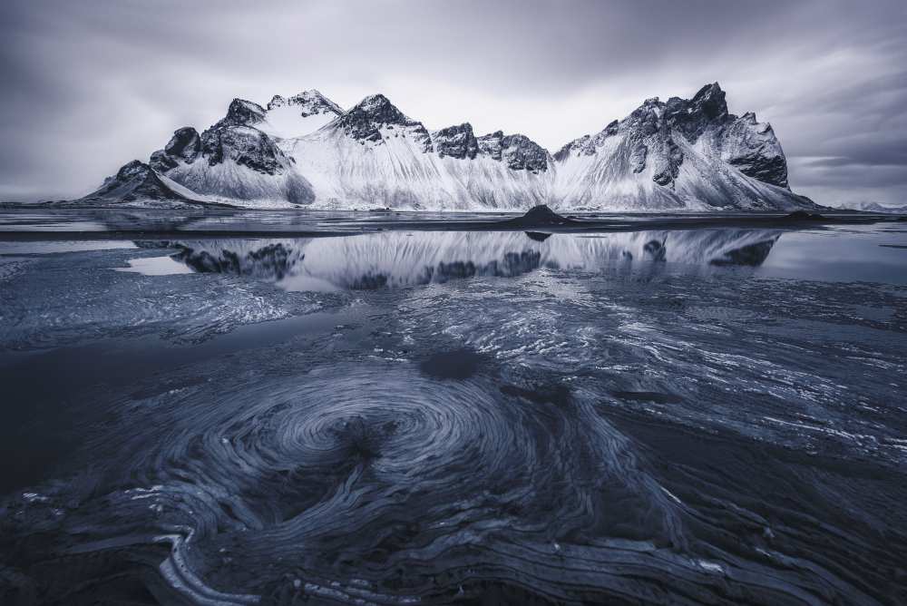 Ice on Stokksnes von Jorge Ruiz Dueso