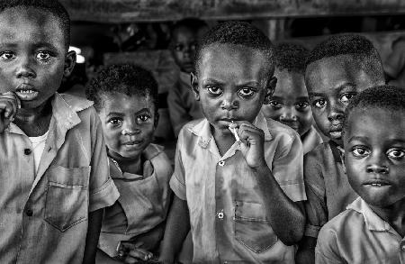 Kinder in der Schule in Ghana