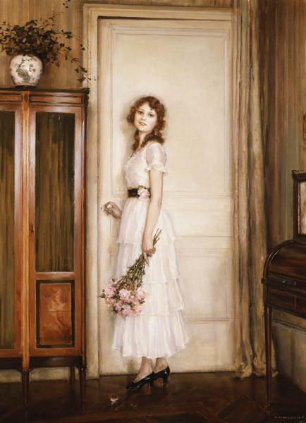 Junge Frau mit einem Rosenstrauß an einer Tür 1932