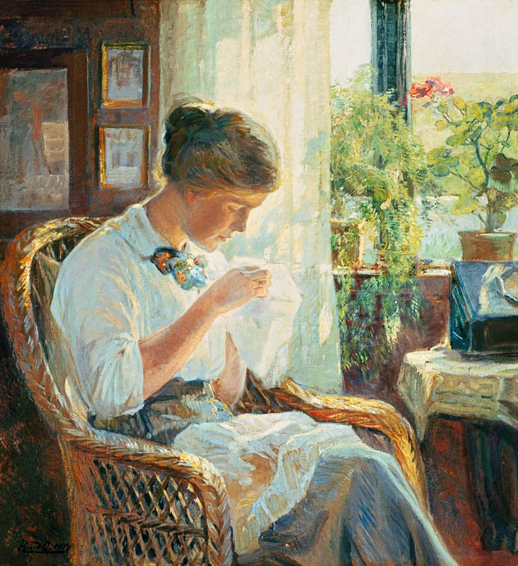 Nähende junge Frau am Fenster von Knud Erik Larsen