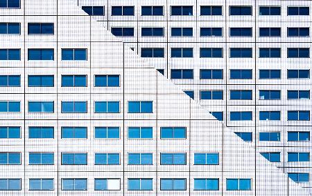Diagonale Fassade