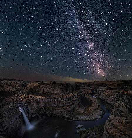 Milchstraße über Palouse Falls