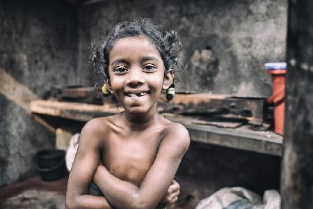 Mädchen aus dem Slum von Dhaka
