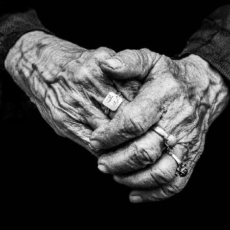 Großmutters Hände