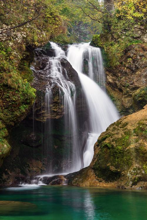 Wasserfall in der Vintgar Klamm in Slowenien von Michael Valjak