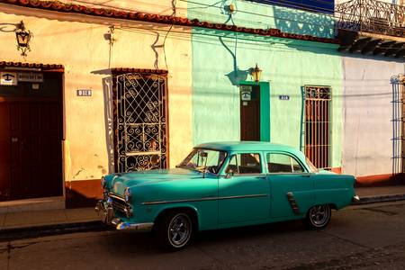 Light and shadow in Trinidad, Cuba, Oldtimer Kuba 2020