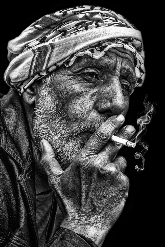 Rauchender Fischer von Morteza Hekmat Maram