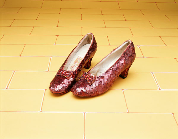 A Pair Of Ruby Slippers Worn By Judy Garland In The 1939 MGM Film ''The Wizard Of Oz'' von 