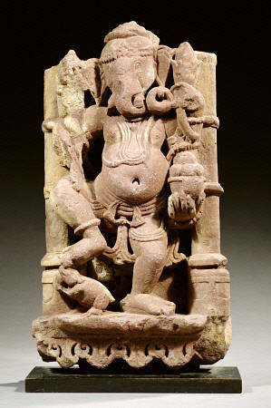 A Central Indian, Rajasthan, Red Sandstone Figure Of Ganesha Standing With His Right Leg On His Vehi von 