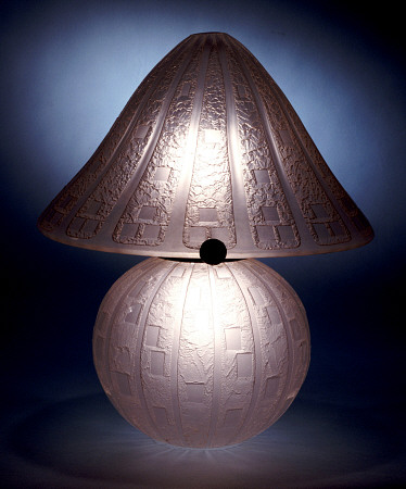 A Daum Art Deco Table Lamp, Frosted Glass And Wrought Iron,  Circa 1925 von 