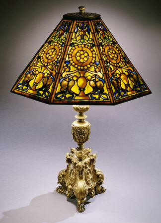 A Rare Regence Style Leaded Glass And Gilt-Bronze Table Lamp By Tiffany Studios von 