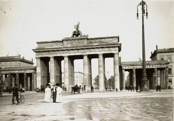 Brandenburger Tor,Ansicht v.Westen/Foto von 