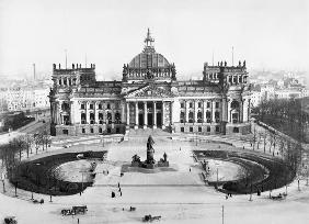 Berlin,Reichstag von Siegessaeule/Haeckel