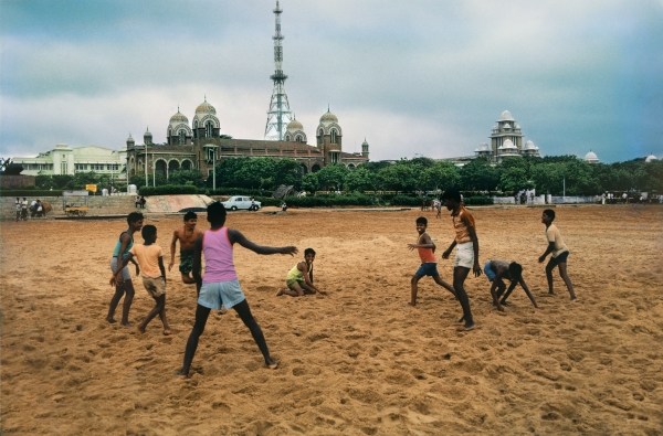 Children Playing at Marina beach, Chennai (photo)  von 