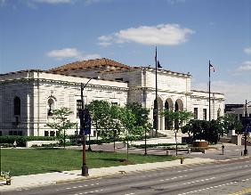 Exterior view of the Detroit Institute of Arts