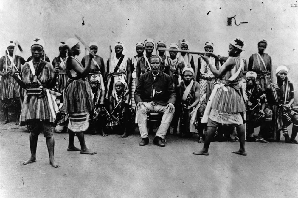 Female warriors from Dahomey, Benin,practising with weapons in front of Chacha, head and viceroy of  von 