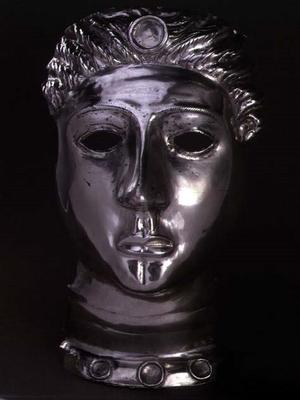 Front part of a head, found in Notre-Dame-d'Allencon in France, Roman, early 3rd century (silver) von 