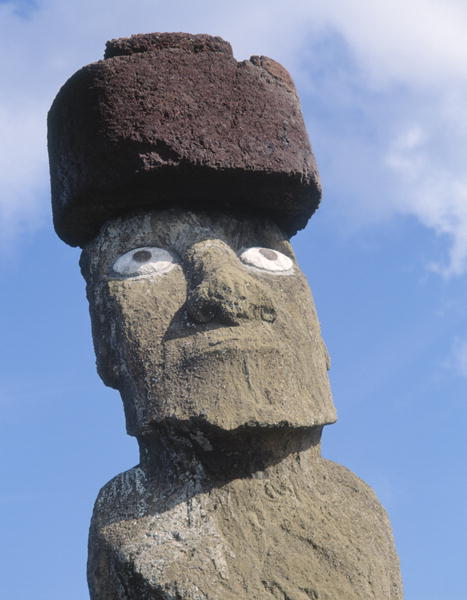 Monolithic statue on Ahu Ko Te Riku, c.1000-1600 (photo)  von 