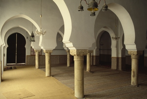 Mosque Sidi Halaoui, view of the prayer hall (photo)  von 