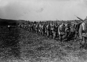 Marschierende Infanterie/Haeckel 1913